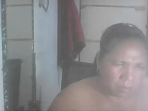 Snapshot of hotwet_mama4uxx chatting on 11.14.25 hotwet mama4uxx online show from 11.14.25