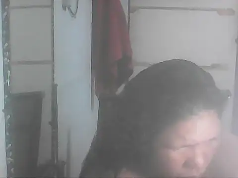 Snapshot of hotwet_mama4uxx chatting on 11.15.25 hotwet mama4uxx online show from 11.15.25