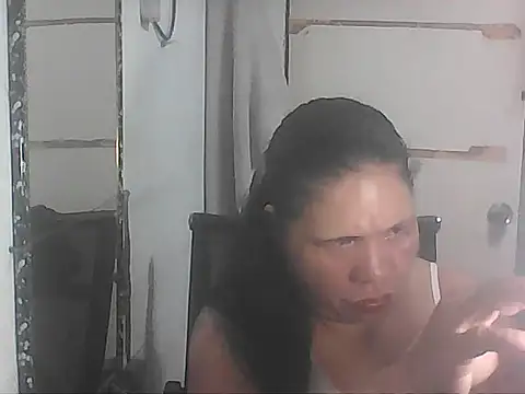 Snapshot of hotwet_mama4uxx chatting on 11.22.25 hotwet mama4uxx online show from 11.22.25