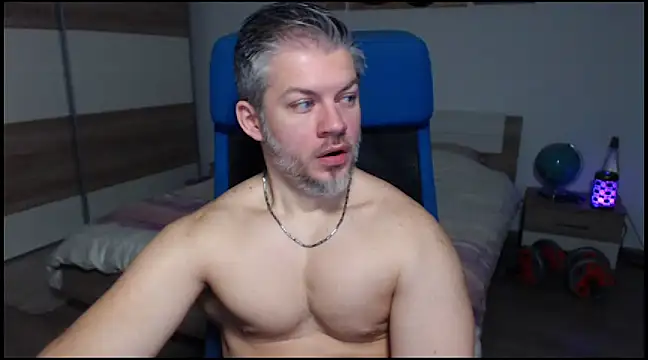 RobbyShawz online show from 12.17.24