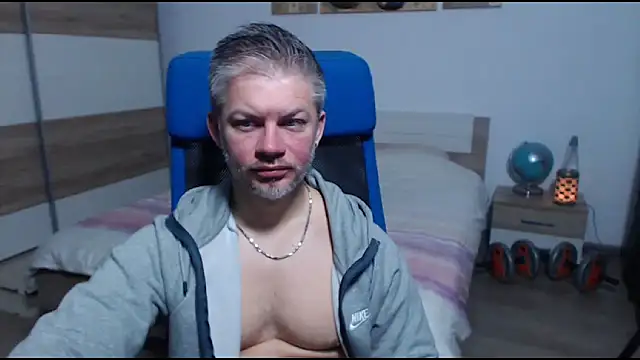 RobbyShawz online show from 11.25.25