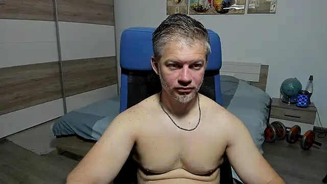 Snapshot of RobbyShawz chatting on 06.15.26 RobbyShawz online show from 06.15.26