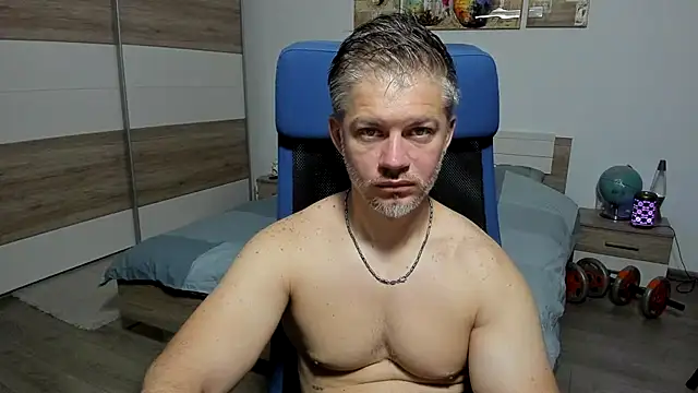 Snapshot of RobbyShawz chatting on 06.16.26 RobbyShawz online show from 06.16.26