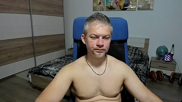 Snapshot of RobbyShawz chatting on 06.23.26 RobbyShawz online show from 06.23.26