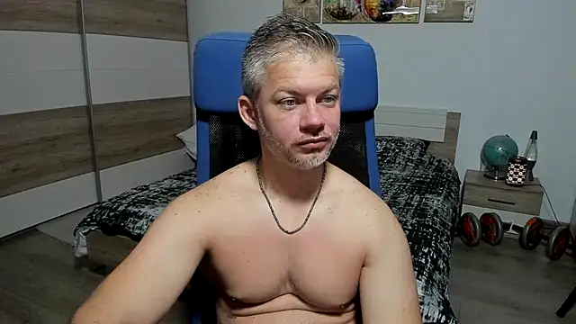 Snapshot of RobbyShawz chatting on 06.27.26 RobbyShawz online show from 06.27.26