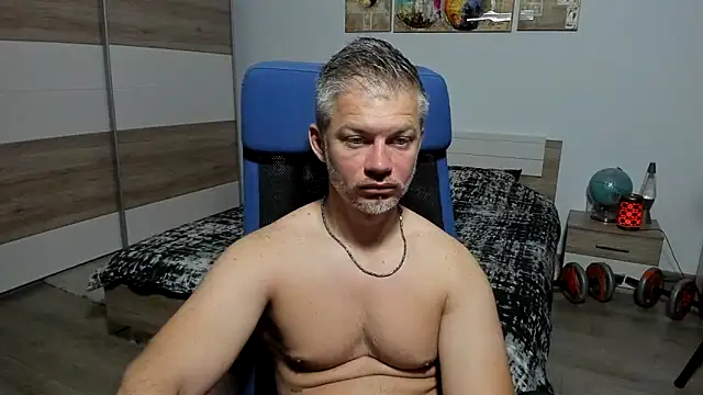 Snapshot of RobbyShawz chatting on 06.30.26 RobbyShawz online show from 06.30.26