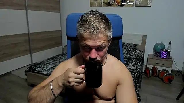 Snapshot of RobbyShawz chatting on 07.05.26 RobbyShawz online show from 07.05.26