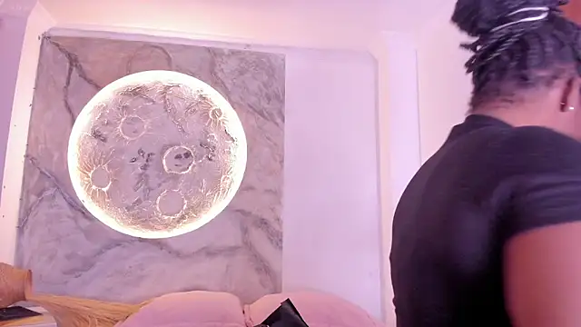 Rianamanson online show from 04.10.26