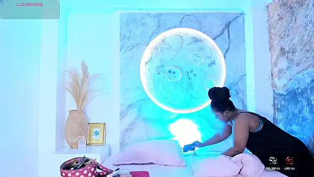 Rianamanson online show from 04.11.26