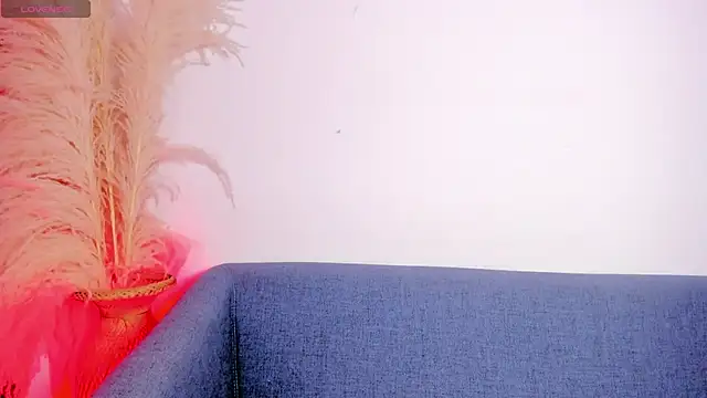 Rianamanson online show from 04.14.26