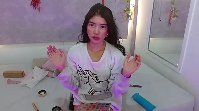 Sweetcristin online show from 10.04.25