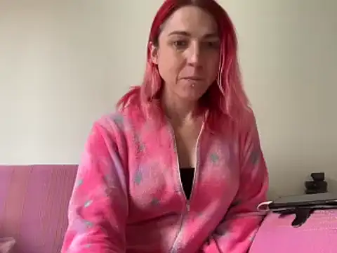 Nikky Divine online show from 01.03.25