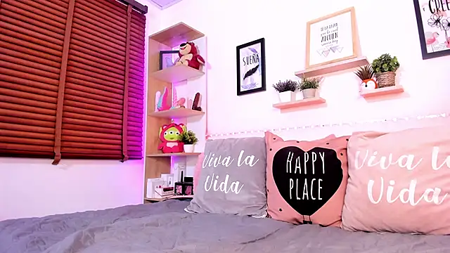 Nata Villalobos online show from 01.13.25