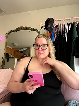 PiggyRose online show from 10.19.25