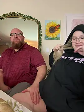 PiggyRose online show from 01.10.26