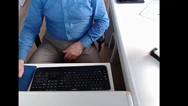 dutchpornking online show from 11.17.25