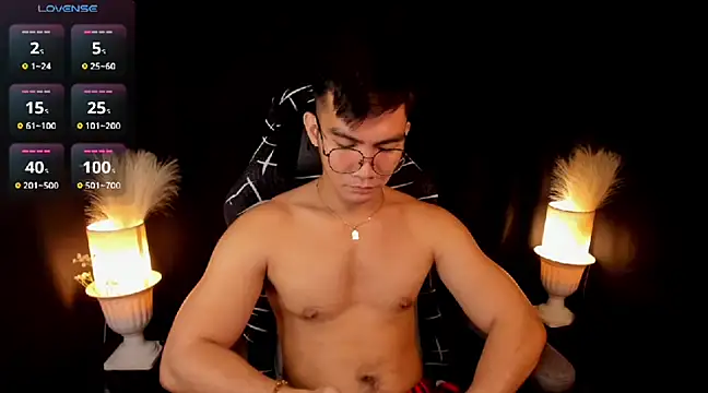 Snapshot of 000batman000 chatting on 03.15.25 000batman000 online show from 03.15.25