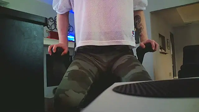 Snapshot of BabyFaceBoyy chatting on 02.09.25 BabyFaceBoyy online show from 02.09.25