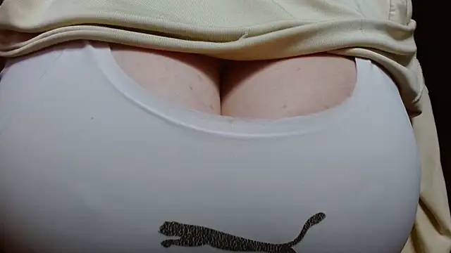 AnnyelinnaLove online show from 12.28.24