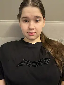 Snapshot of HornyGirlH chatting on 02.05.26 HornyGirlH online show from 02.05.26