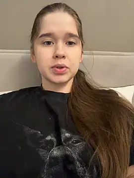 Snapshot of HornyGirlH chatting on 02.18.26 HornyGirlH online show from 02.18.26