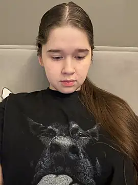 Snapshot of HornyGirlH chatting on 02.20.26 HornyGirlH online show from 02.20.26