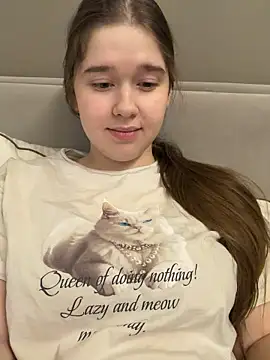 Snapshot of HornyGirlH chatting on 02.22.26 HornyGirlH online show from 02.22.26