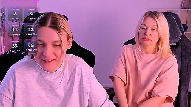 Snapshot of hotblonds chatting on 12.14.24 hotblonds online show from 12.14.24