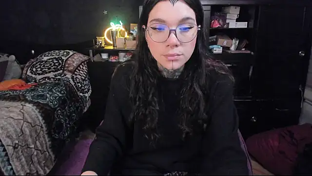 Lilmarieee online show from 02.12.25