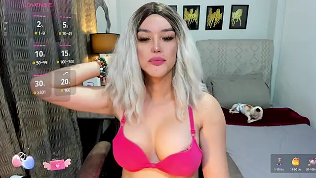 Snapshot of TwilightMistress69 chatting on 12.24.24 TwilightMistress69 online show from 12.24.24