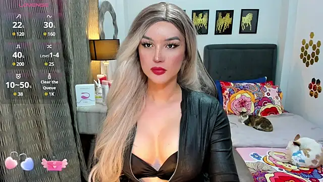 Snapshot of TwilightMistress69 chatting on 02.15.25 TwilightMistress69 online show from 02.15.25