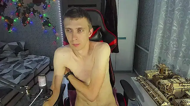 alex13ho online show from 10.12.25