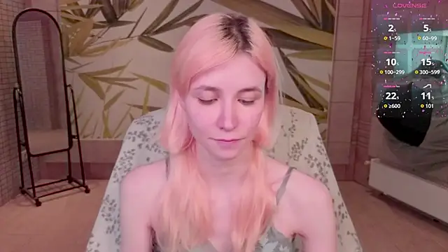 Snapshot of fleximona chatting on 07.23.26 fleximona online show from 07.23.26