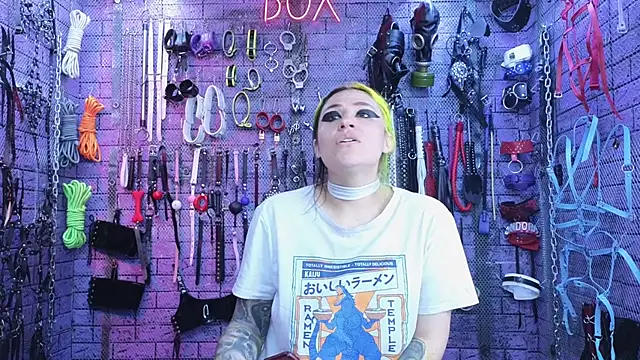 PANDORANEZZ online show from 02.20.25