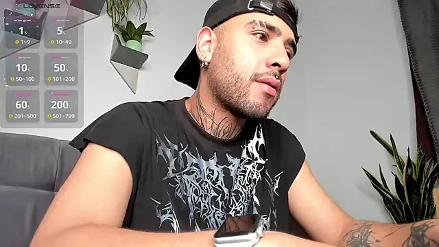 Snapshot of imferrer chatting on 02.21.25 imferrer online show from 02.21.25
