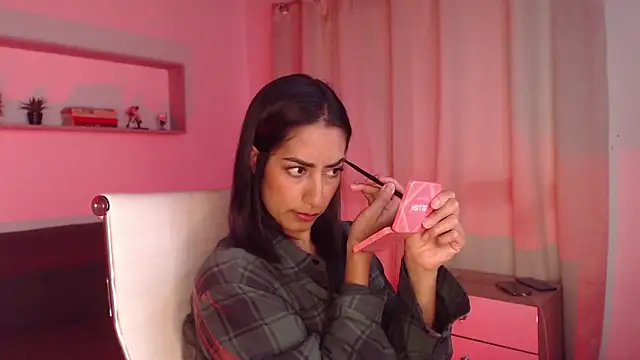 Brown skin11 online show from 12.04.24