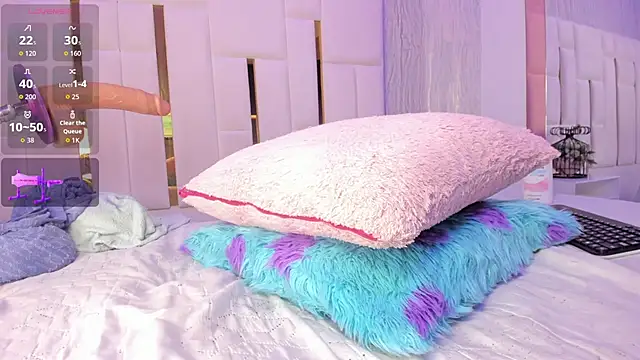 Snapshot of Meghan_stonne_ chatting on 10.22.25 Meghan stonne online show from 10.22.25