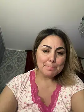 Snapshot of Emma_roqueen chatting on 01.18.25 Emma roqueen online show from 01.18.25