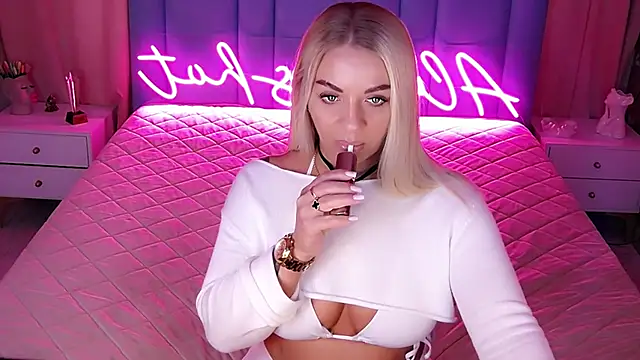 AllwaysHotJ online show from 03.08.26