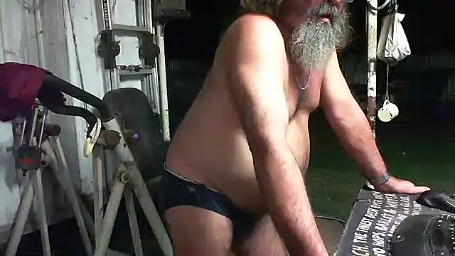 herbie010666 online show from 01.20.25