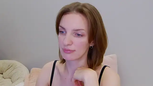 Snapshot of Beauty_Alex chatting on 12.23.24 Beauty Alex online show from 12.23.24