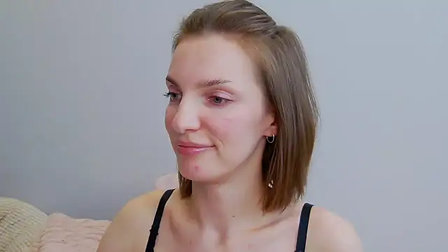 Snapshot of Beauty_Alex chatting on 12.25.24 Beauty Alex online show from 12.25.24