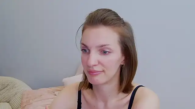 Snapshot of Beauty_Alex chatting on 12.28.24 Beauty Alex online show from 12.28.24