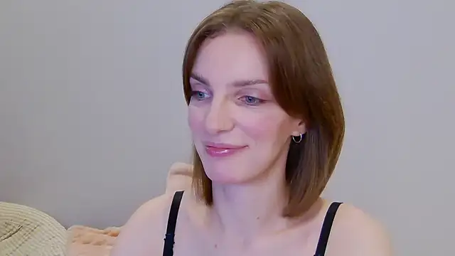 Snapshot of Beauty_Alex chatting on 01.12.25 Beauty Alex online show from 01.12.25