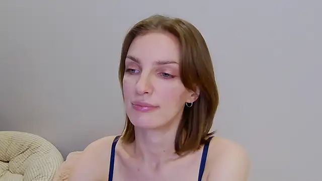Snapshot of Beauty_Alex chatting on 01.13.25 Beauty Alex online show from 01.13.25