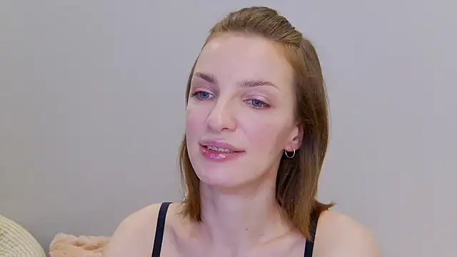 Snapshot of Beauty_Alex chatting on 01.17.25 Beauty Alex online show from 01.17.25