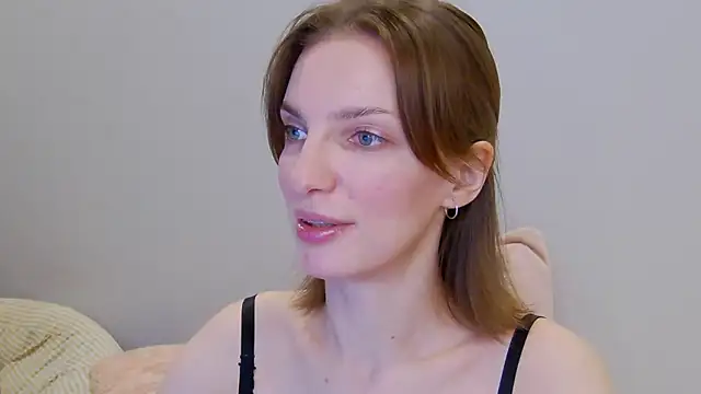 Snapshot of Beauty_Alex chatting on 01.19.25 Beauty Alex online show from 01.19.25