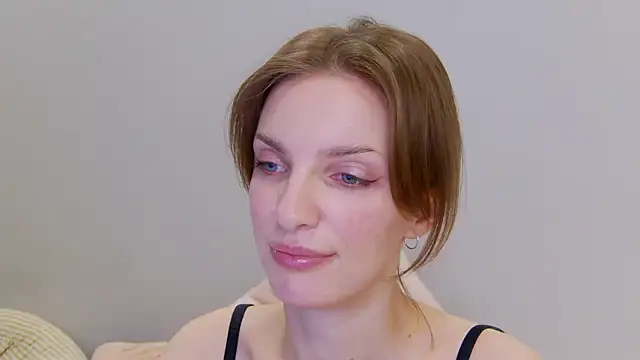 Snapshot of Beauty_Alex chatting on 01.28.25 Beauty Alex online show from 01.28.25