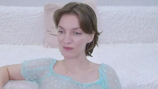 Beauty Alex online show from 02.18.26