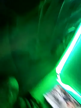 laller1979 online show from 04.18.26